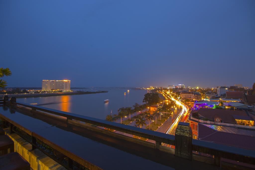 Le Grand Mekong Hotel Phnom Penh Bagian luar foto