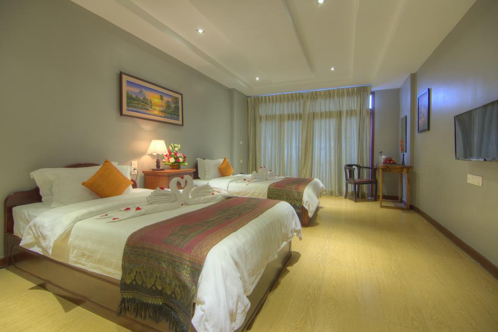 Le Grand Mekong Hotel Phnom Penh Bagian luar foto
